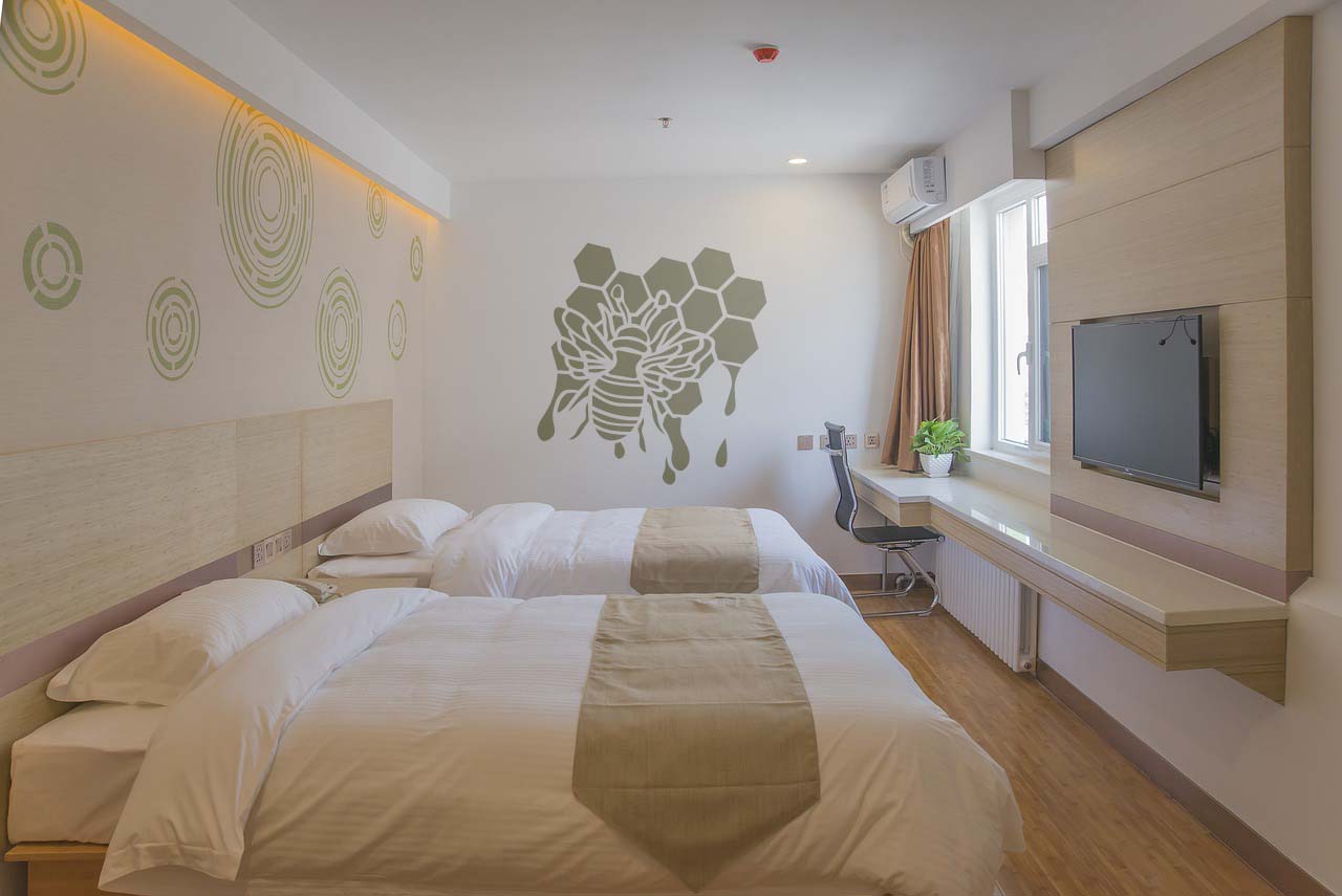 Honeybee Stencil - Image 4