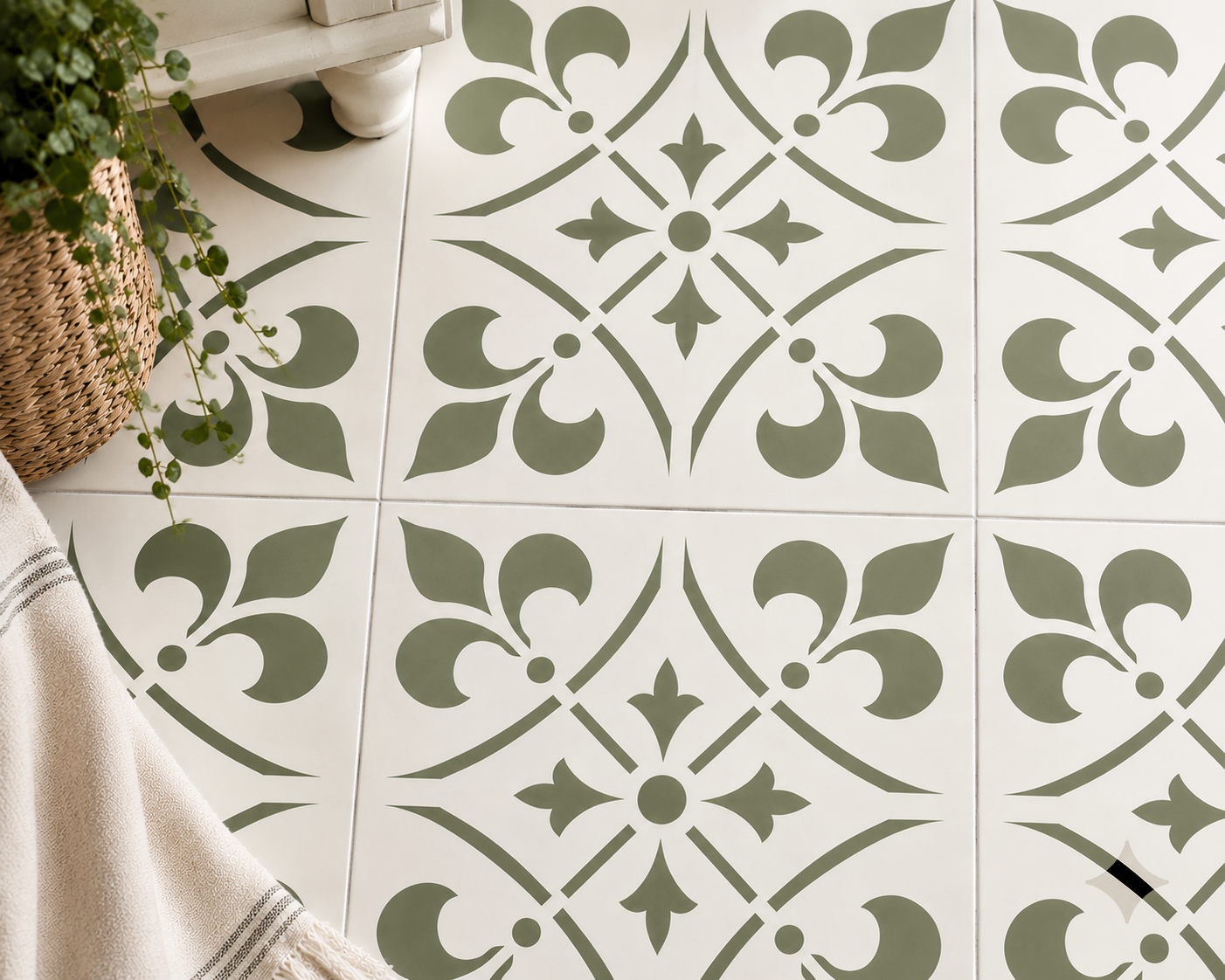 Malaga Tile Stencil - Image 2
